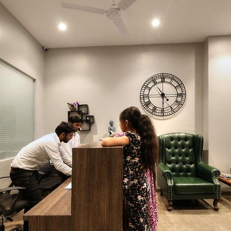 Magnus Fortune House Business Hotel , Magarpatta Mundhwa ภายนอก รูปภาพ