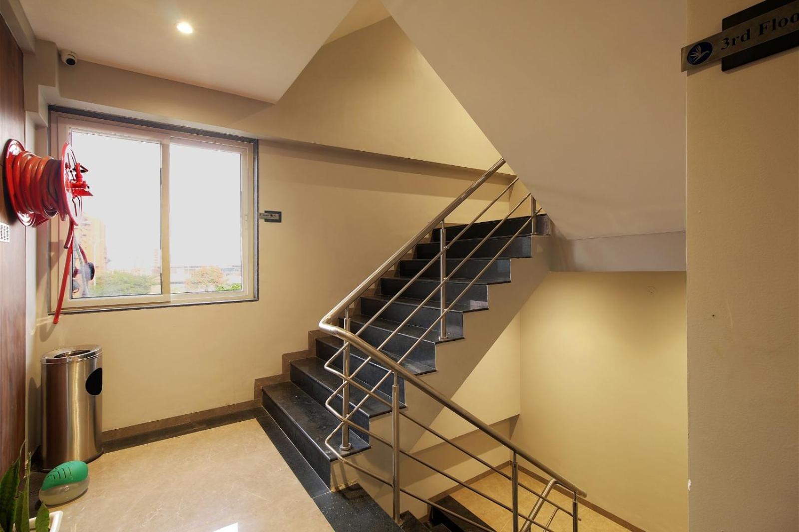 Magnus Fortune House Business Hotel , Magarpatta Mundhwa ภายนอก รูปภาพ