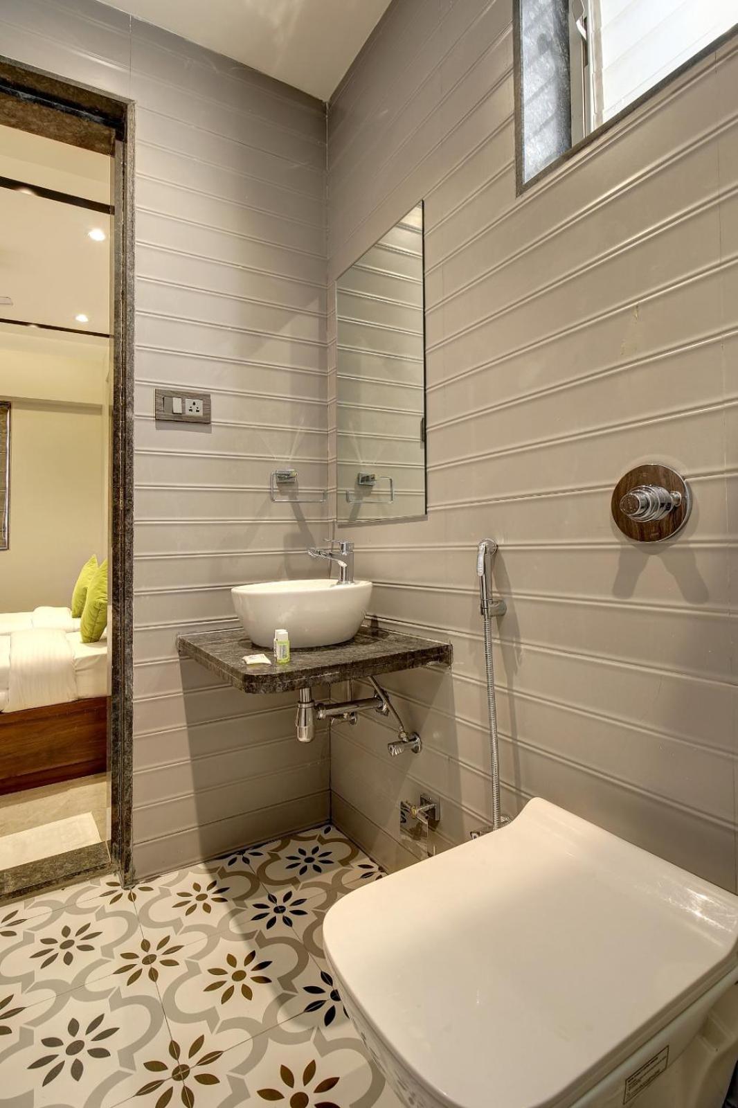 Magnus Fortune House Business Hotel , Magarpatta Mundhwa ภายนอก รูปภาพ