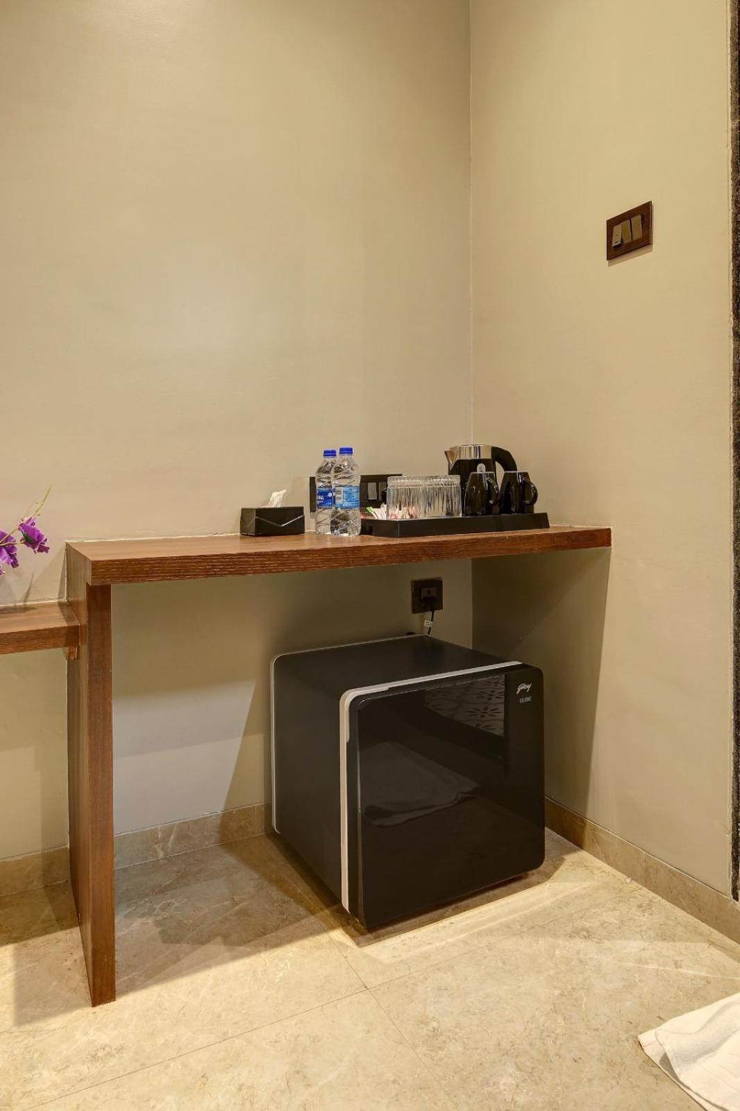 Magnus Fortune House Business Hotel , Magarpatta Mundhwa ภายนอก รูปภาพ